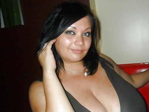 Belle femme plantureuse cherche amant sur Lyon